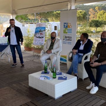 Auto, bici e scooter: servizi per una vacanza senza stress nel Cilento